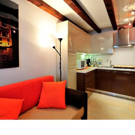 Castello Di Godego Sleeps 4 Air Con Wifi * Venecia